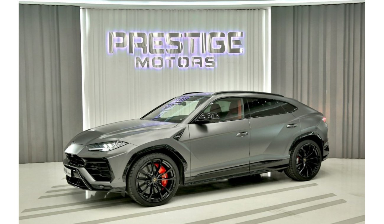 Lamborghini Urus графит