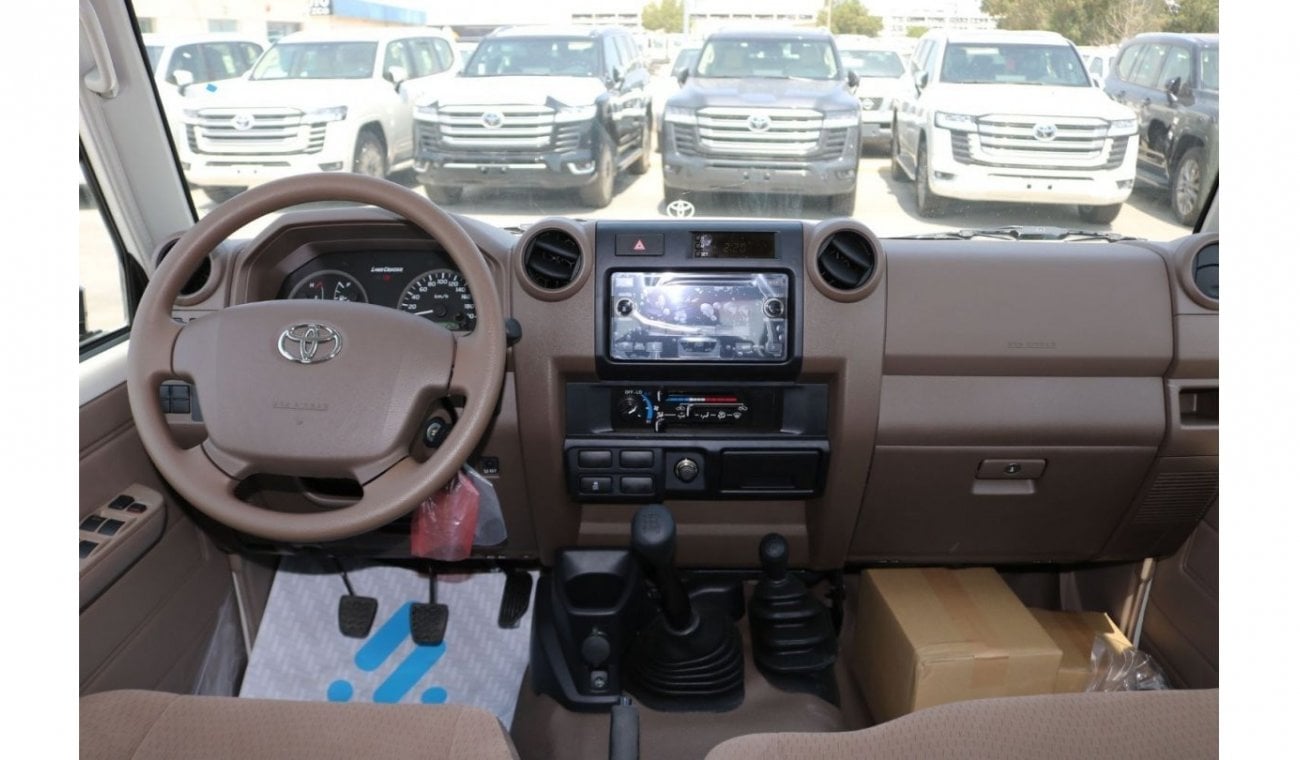 Toyota Land Cruiser Pickup 2022